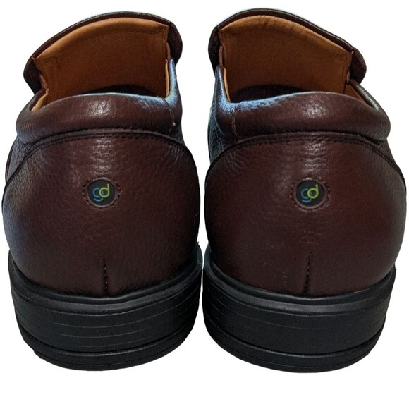 Gravity Defyer brown men\'s pebbled leather TB8141B rubber sole comfort loafer 11